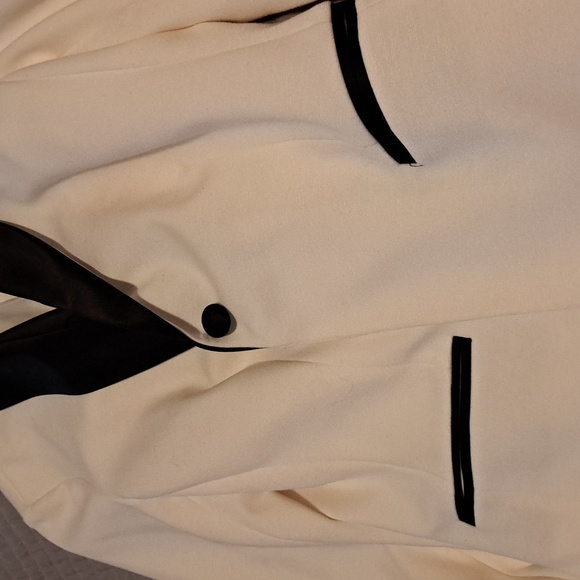 A jacket for business or evening. Never used. Off white n black. - Picture 2 of 4
